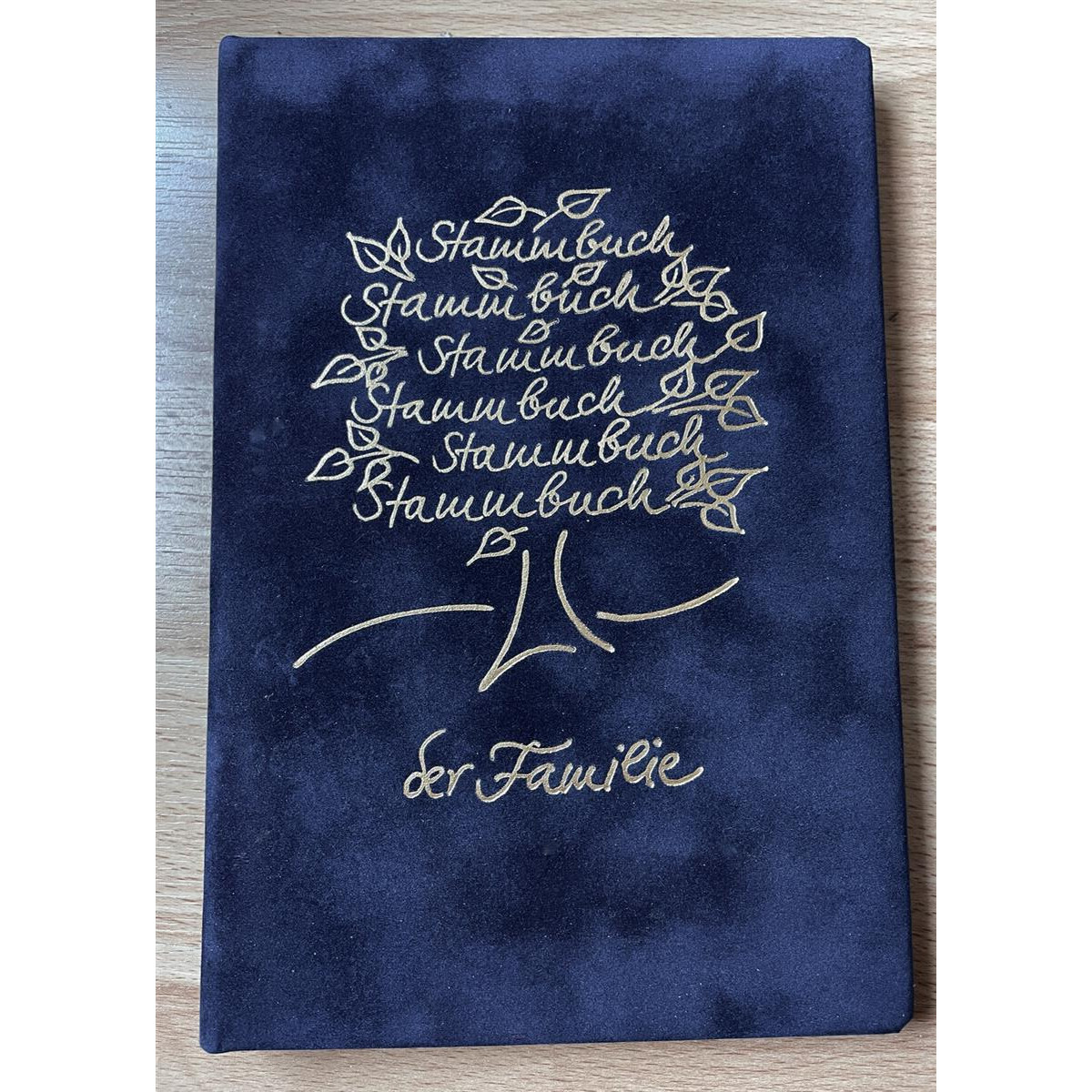 Kopie von Stammbuch der Familie Bero, Dunkelblau, Samt,  Bau